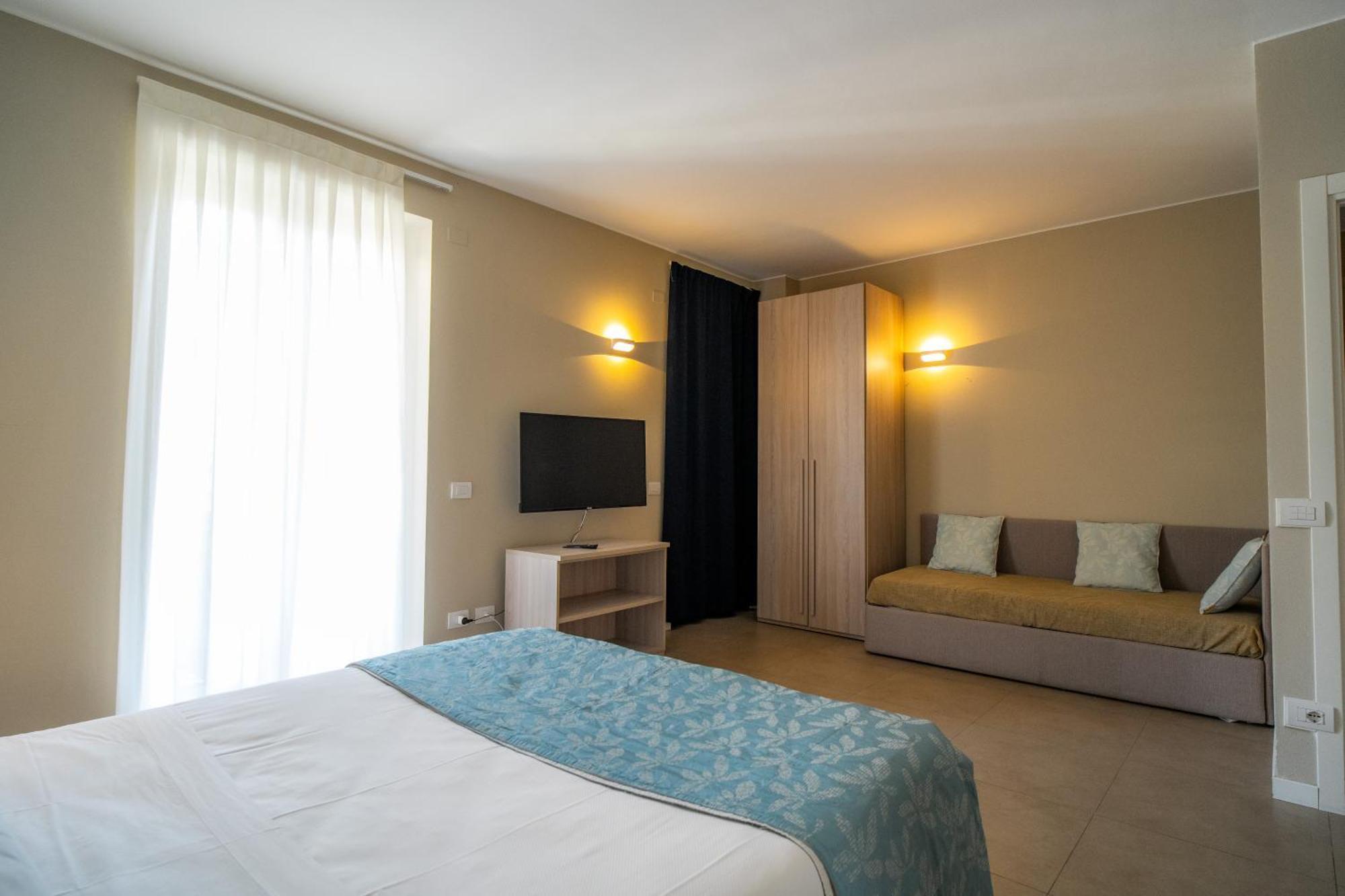 Residence San Marco Suites&Apartments Алассио Экстерьер фото