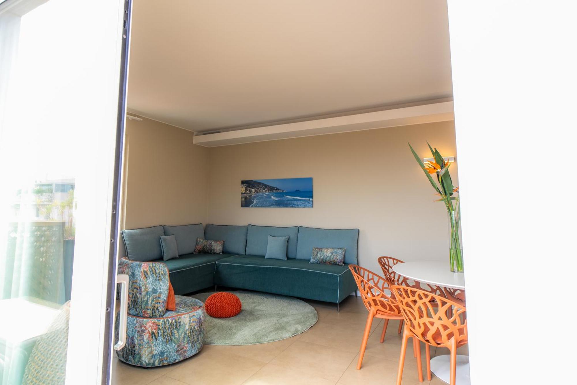 Residence San Marco Suites&Apartments Алассио Экстерьер фото