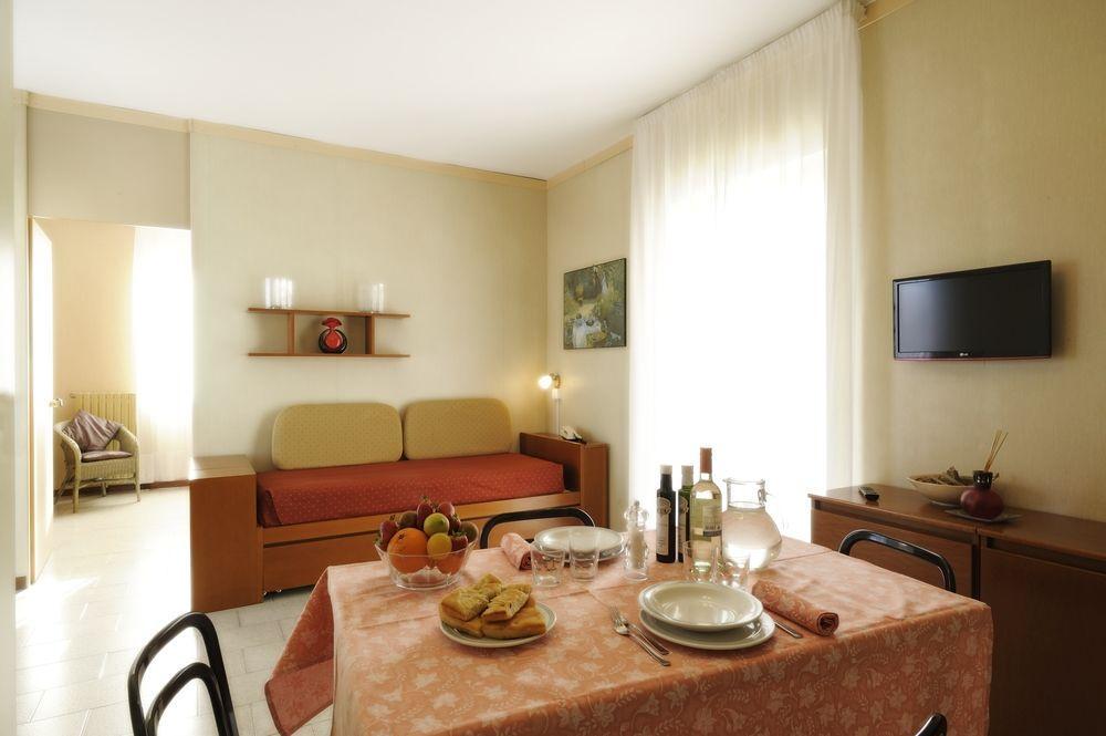 Residence San Marco Suites&Apartments Алассио Экстерьер фото