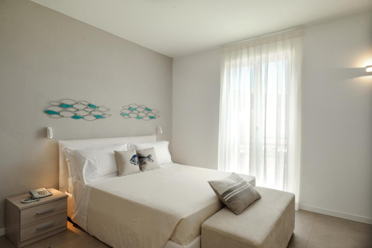 Residence San Marco Suites&Apartments Алассио Экстерьер фото
